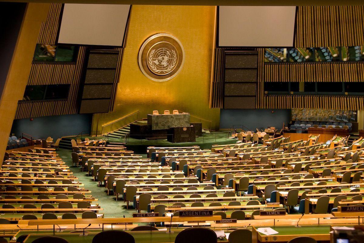 多次不缴纳联合国会费的美国突然大手一挥，付清了二十亿美元，怎么就突然变性了，前几