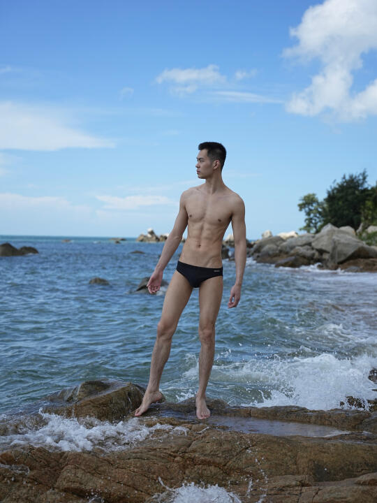 去海边游泳了🌊