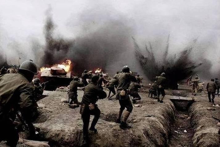 有外媒声称：“一旦爆发战争，中国军队会被打得难以招架。中国眼下看起来军力强盛，却
