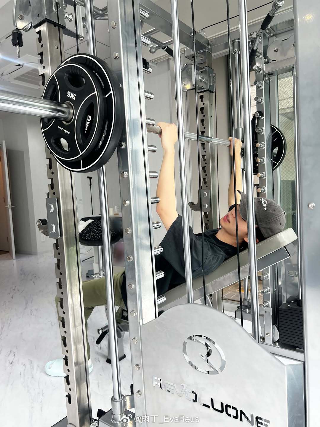 吉田晴登IG今日はジムday💪役によって求められるものは変わりますが、いつでも