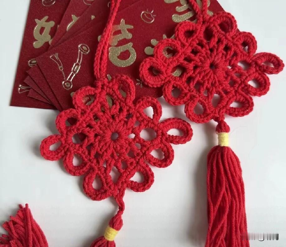 今年春节是最开心的一年了！

以往，春节放7天或者8天，然后还要调休一两天，放假