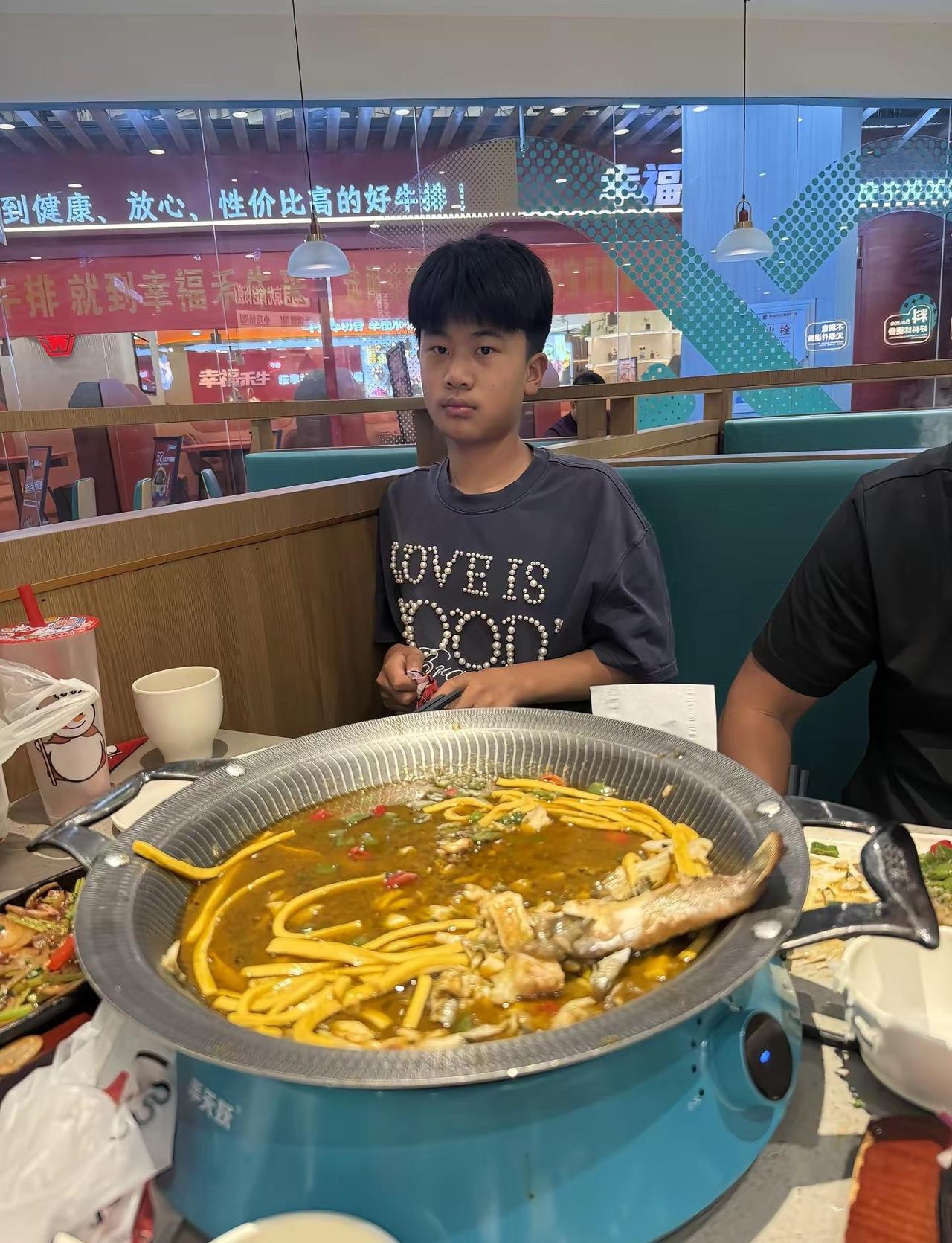 小升初了，最近几天才想起到底公立还是私立，学习一般，怕上了公立没有自制力，去私立