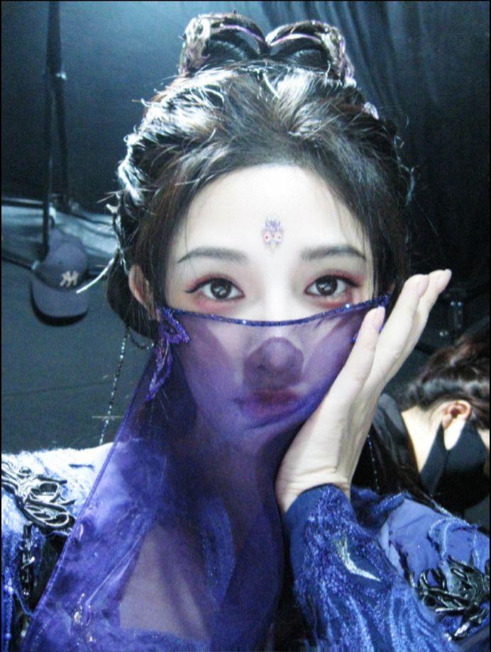 不愧是暗河第一美人。