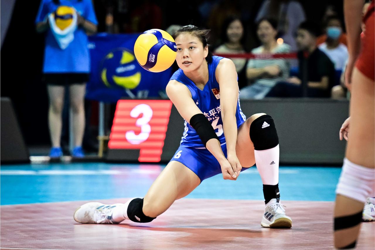 中国女排3-0墨西哥女排，取得奥运资格赛两连胜。
1.三局比分：25-14、25