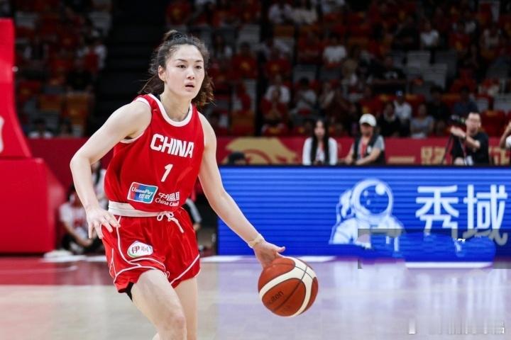 中国女篮61‑94不敌美国女篮，正视差距，继续前行北京时间9月4日，女篮世界杯D