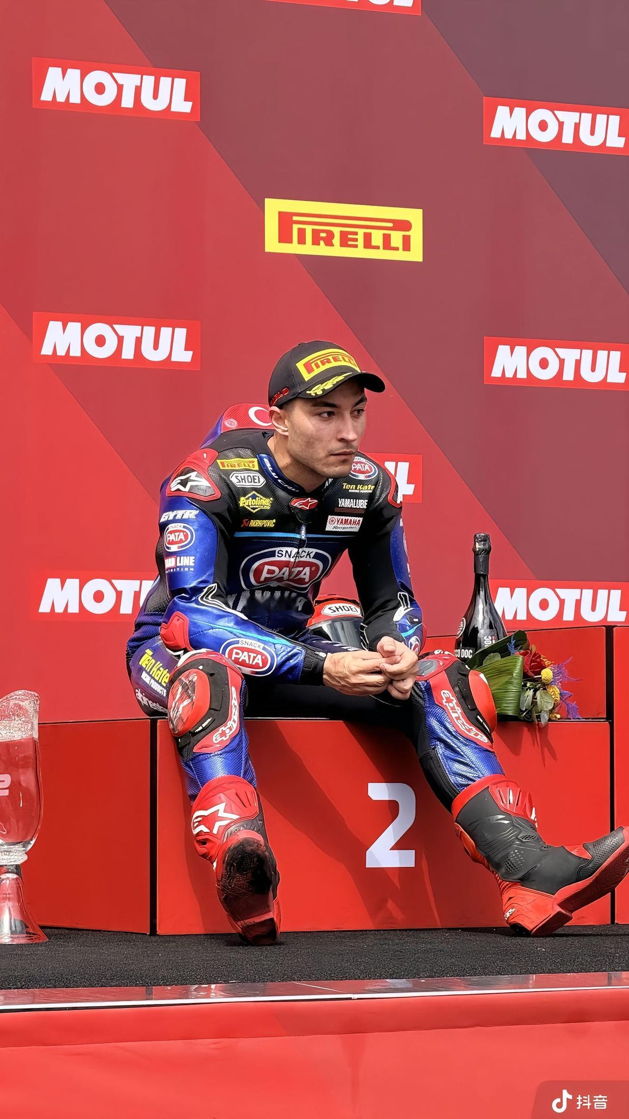 张雪机车把对手赢服了，但就是赢不了国内一些喷子，这些喷子总会以各种清奇的理由来证