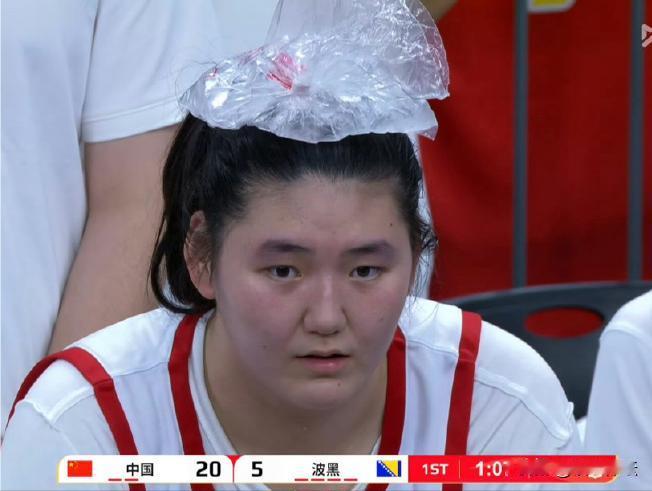 张子宇出场3分钟，砍下8分1板。

中国女篮与波黑的热身赛，女版姚明张子宇首次亮