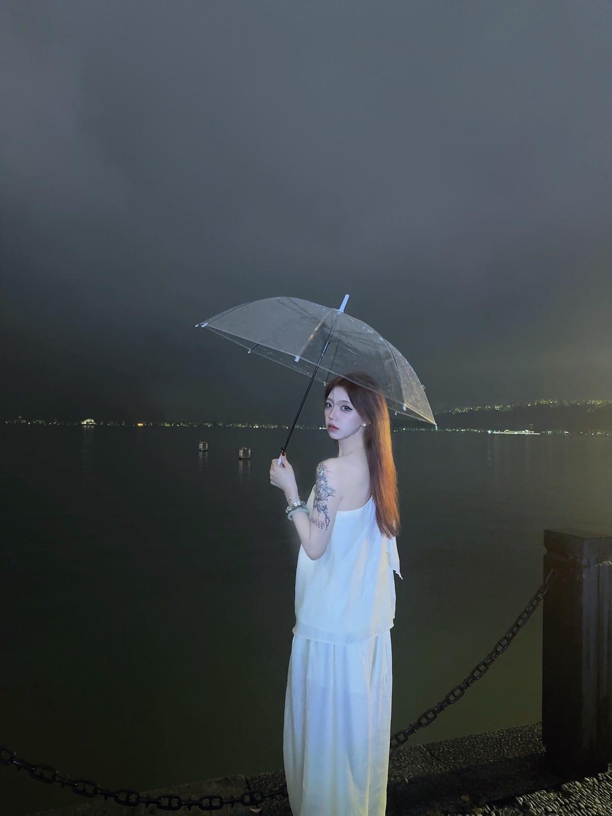 生命中有太多东西你都不愿抛弃 你说缘分来之不易