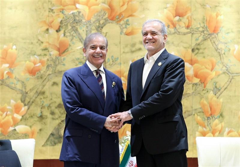 美伊和谈前景黯淡，一些航空公司开始减少航班。

伊朗总统在与巴基斯坦总理的电话交