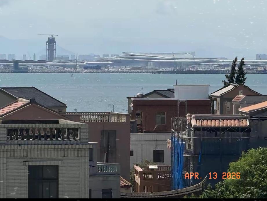 就在刚刚，
金门县副县长李文良发表声明，

4月12日，国台办宣布10项惠台措施