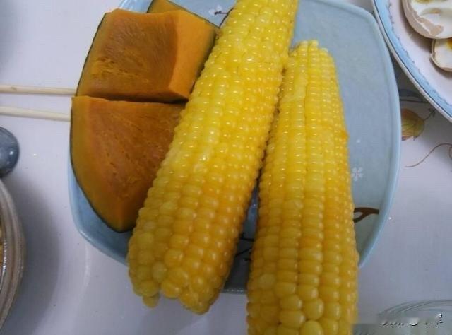 个人觉得，什么都吃，什么东西都不能多吃。

没有绝对有害的东西，也没有绝对无害的