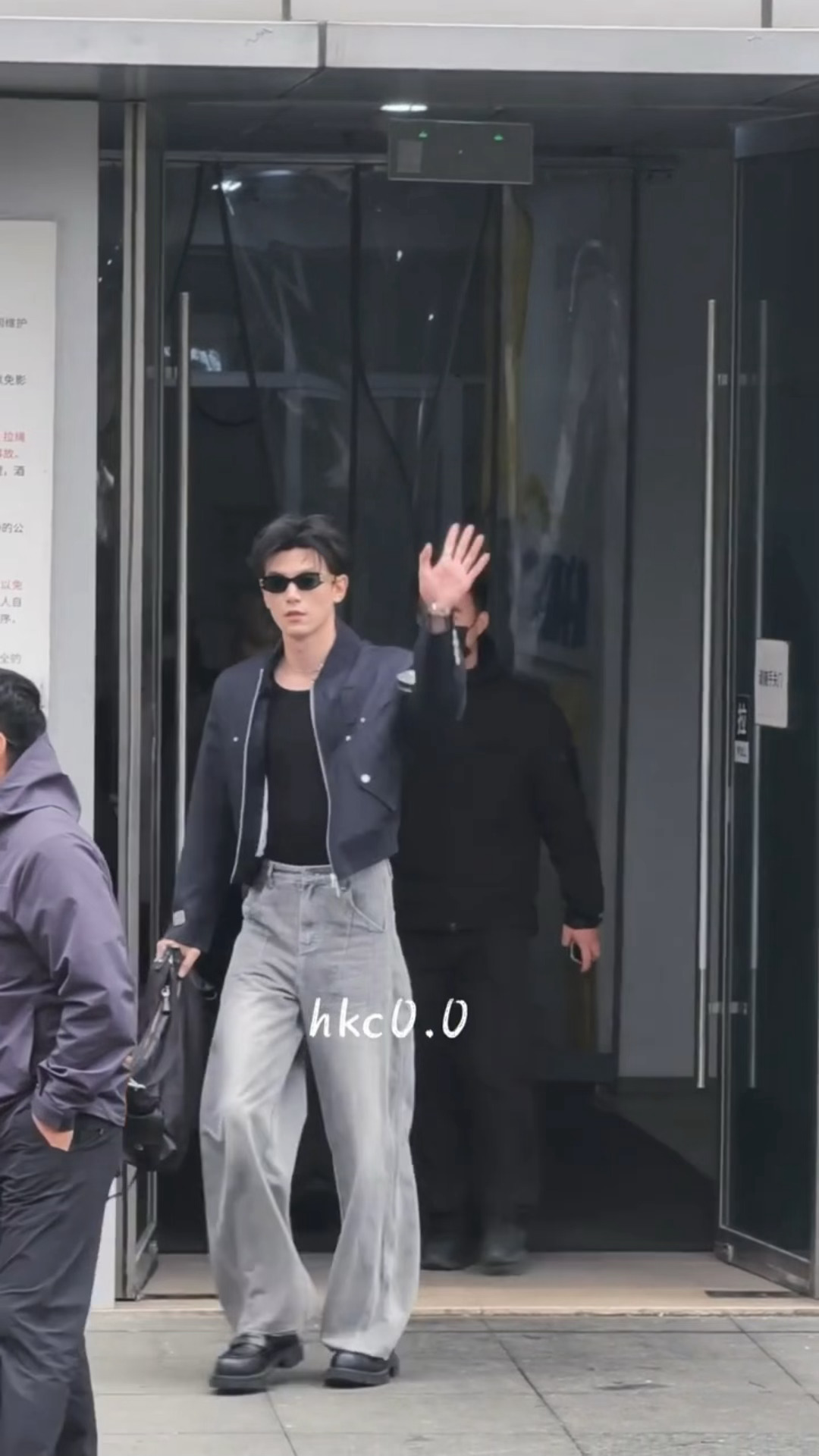 邓凯出发hi6录制，好长一条人啊🤤 