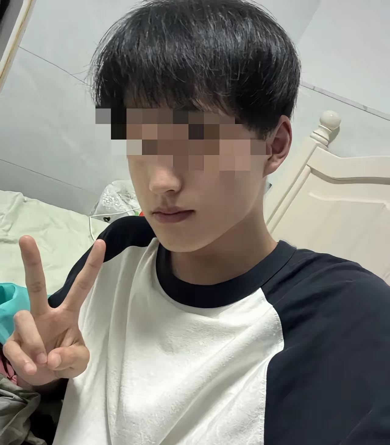 男孩来杭州打工借住姑妈家，发工资转了1500元给姑妈，姑妈收下说是水电费，还让他