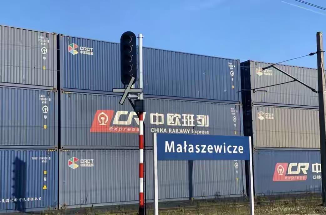 中国的承诺，波兰出尔反尔，再次宣布拒绝恢复中欧班列，中方不惯着，直接加强北极航道