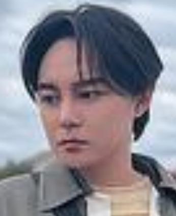 2026年4月16日，尹正亮相第十六届北京国际电影节开幕式活动，被记者问及是否会