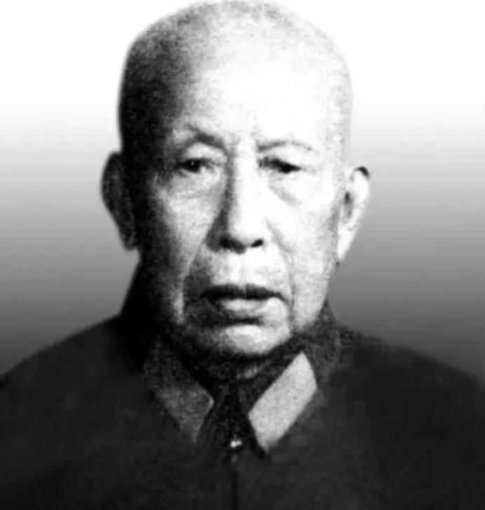 他曾在陈赓手下当营长，时隔4年后级别已在陈赓之上，活到了81岁

韩东山，一个名