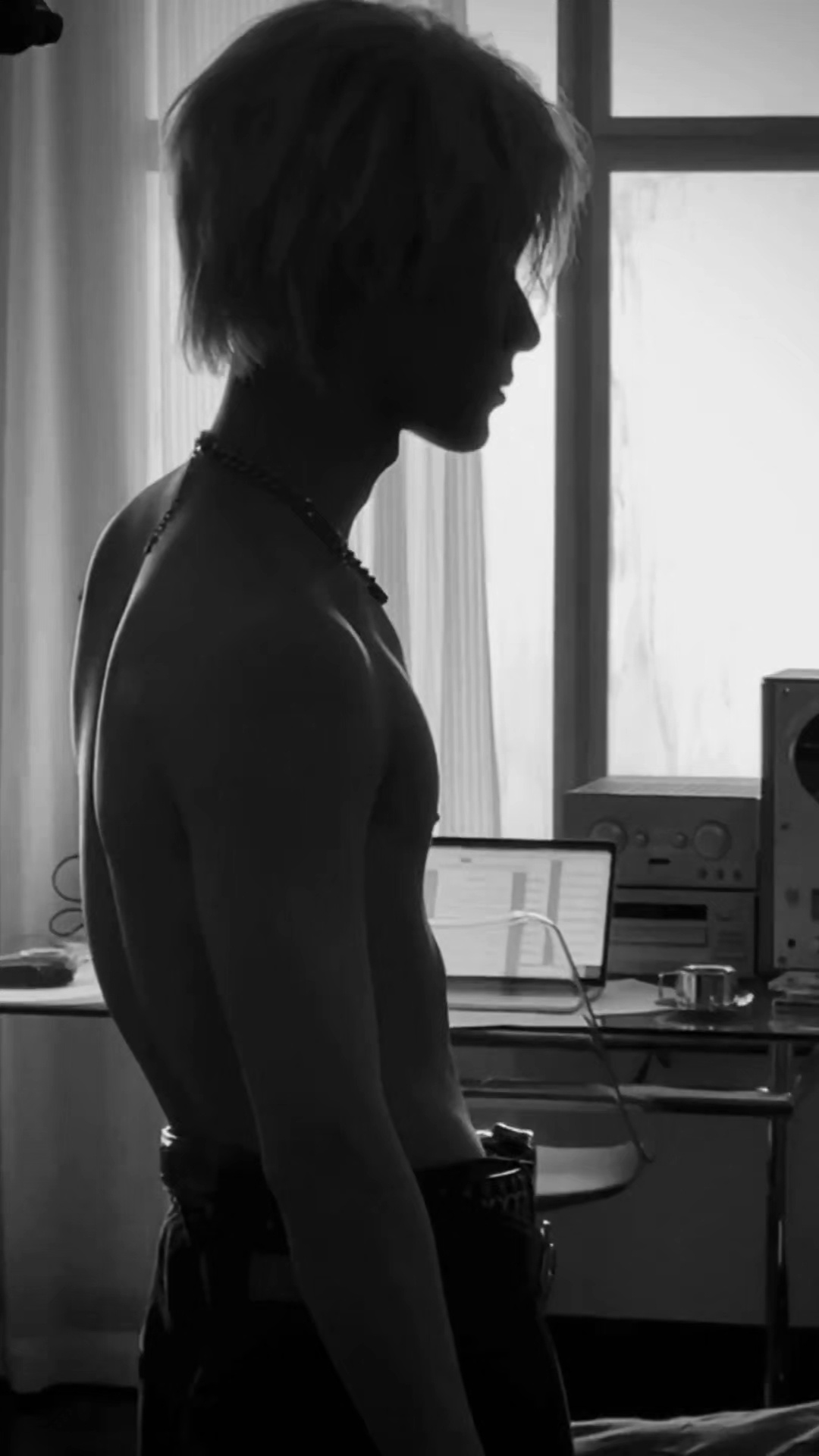 好好好这个张真源就是这么宠谁斯哈了我不说张真源发裸上身照