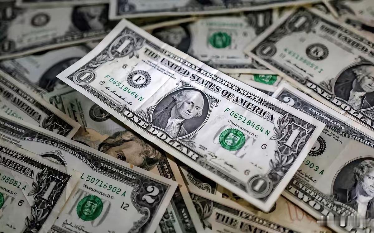 美:唱衰我家经济  都是错误的
俄:谁唱衰你家经济了
美:你们不都说 我家经济不