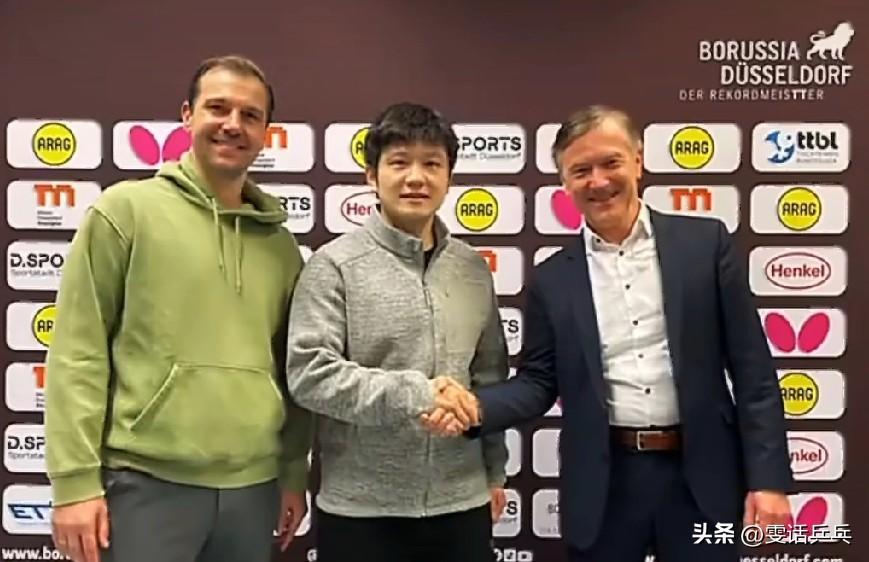 杜塞尔多夫经理普鲁士介绍与樊振东的接洽过程：蒂姆·波尔和樊振东真的是好朋友，他们