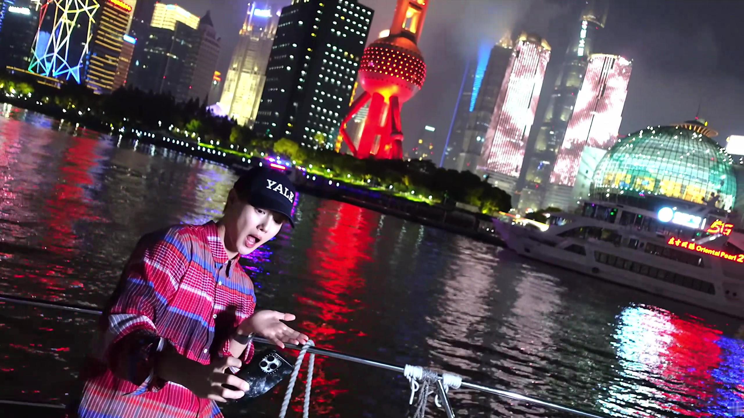金俊勉 · SUHO in Shanghai 