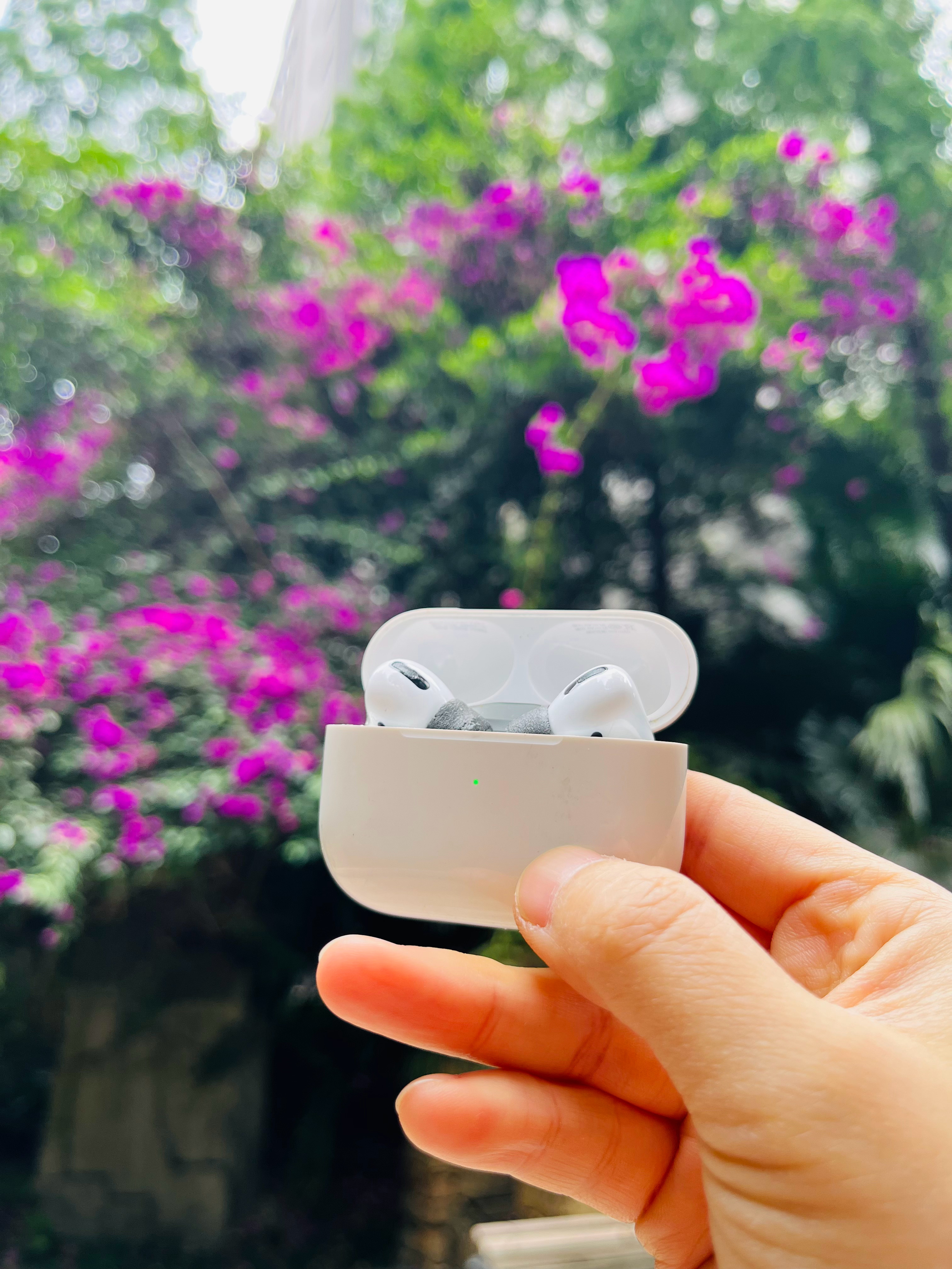 猜猜巴西队王牌沉浸在什么歌里 对于我来说AirPods 的降噪不是把世界关掉，而