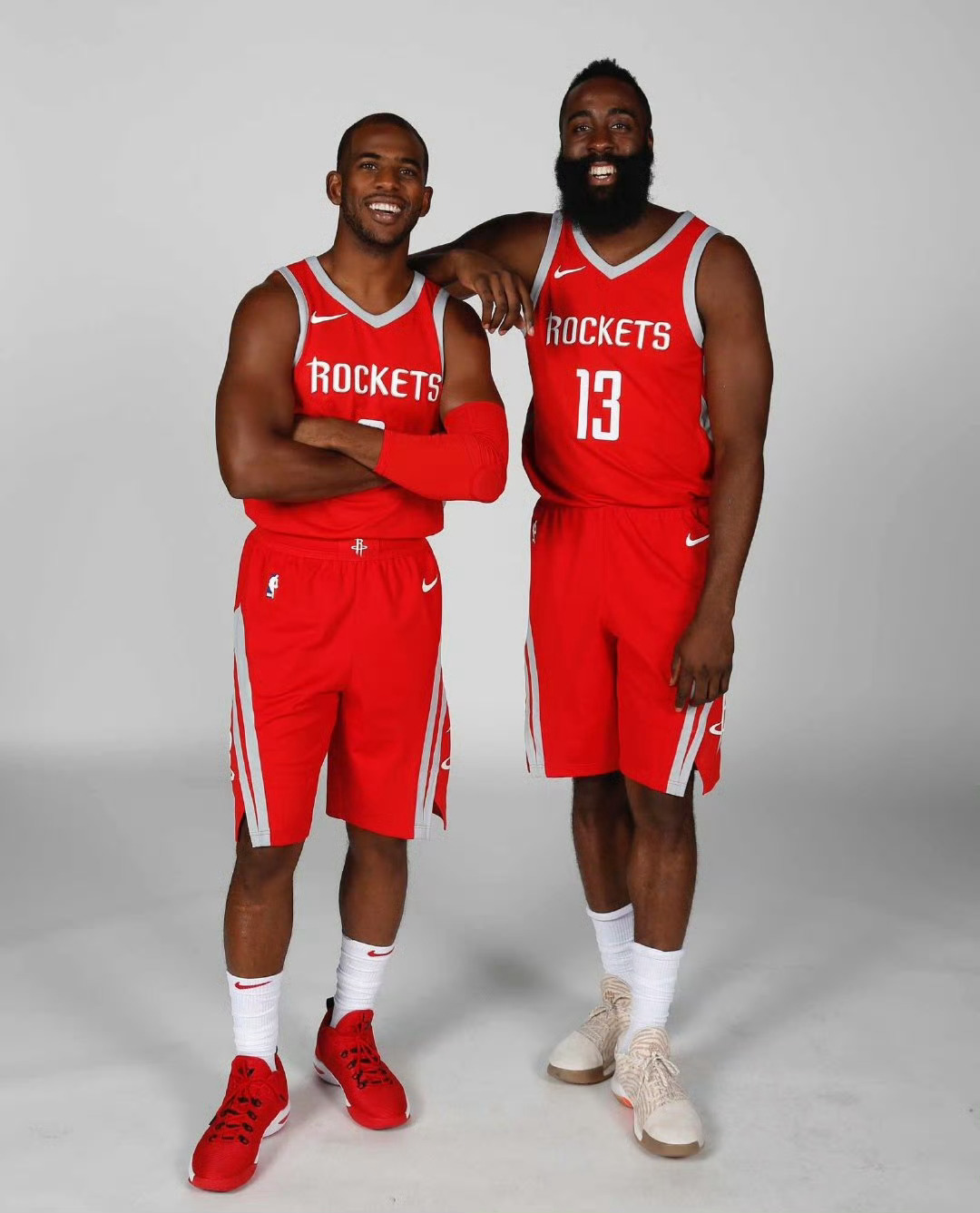 灯泡组合又回来了[点赞][心]哈登保罗加盟快船 ​​​