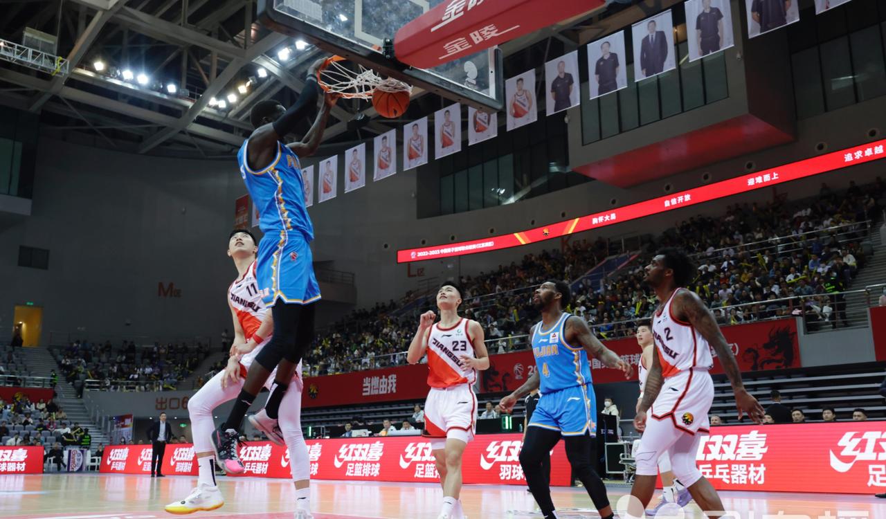 福建队真的能够客场掀翻辽宁这支四冠王？乌戈他们真的会再度阴沟翻船？当接下来的这场