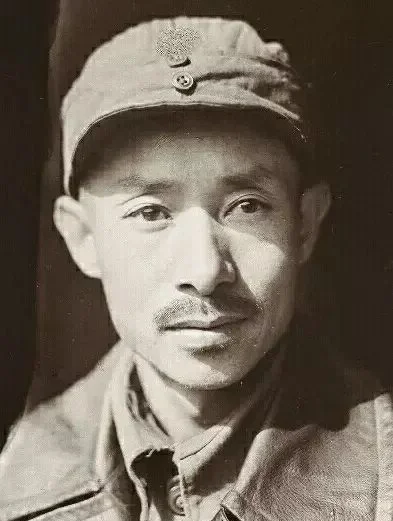 八路军120师政委：关向应将军