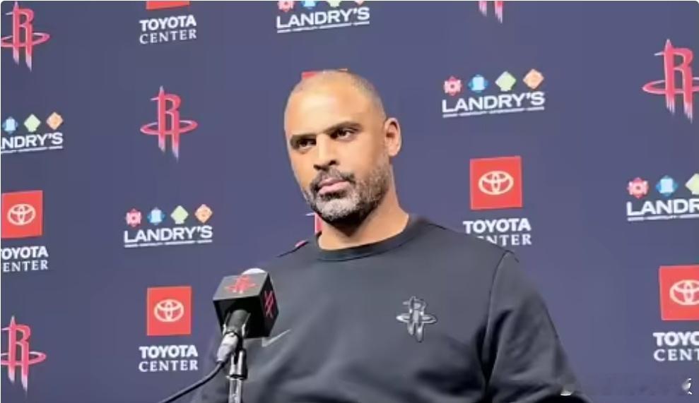 湖人战胜火箭乌度卡：我们处理球不够谨慎，下半场17次失误直接影响了结果NBA常规