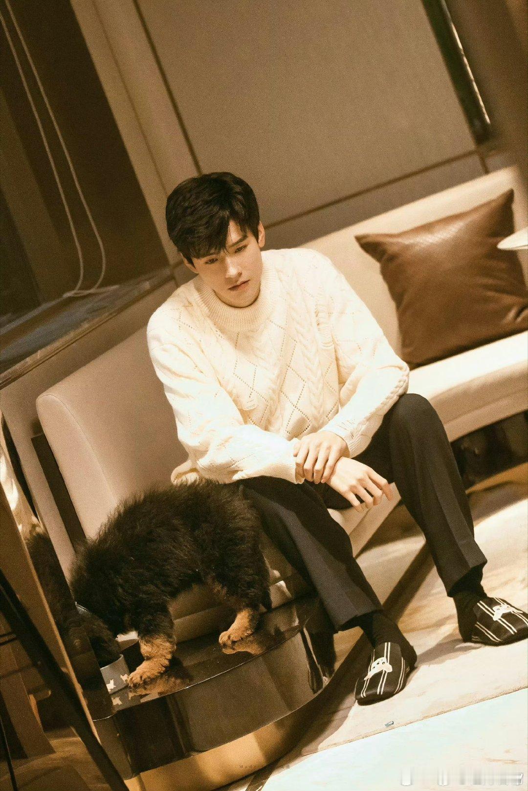 yxh做的时间久了，多少也会和业内有些接触，龚俊的人特别好，他的这份友好不是装出