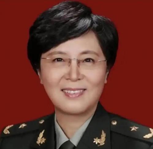 1988年，浙大教授23岁的女儿被保送清华。在旅游途中，她爱上35岁的酒厂工人，