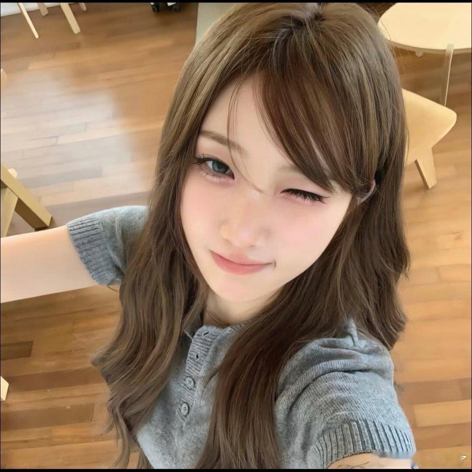 很难不心动的ins风女头 