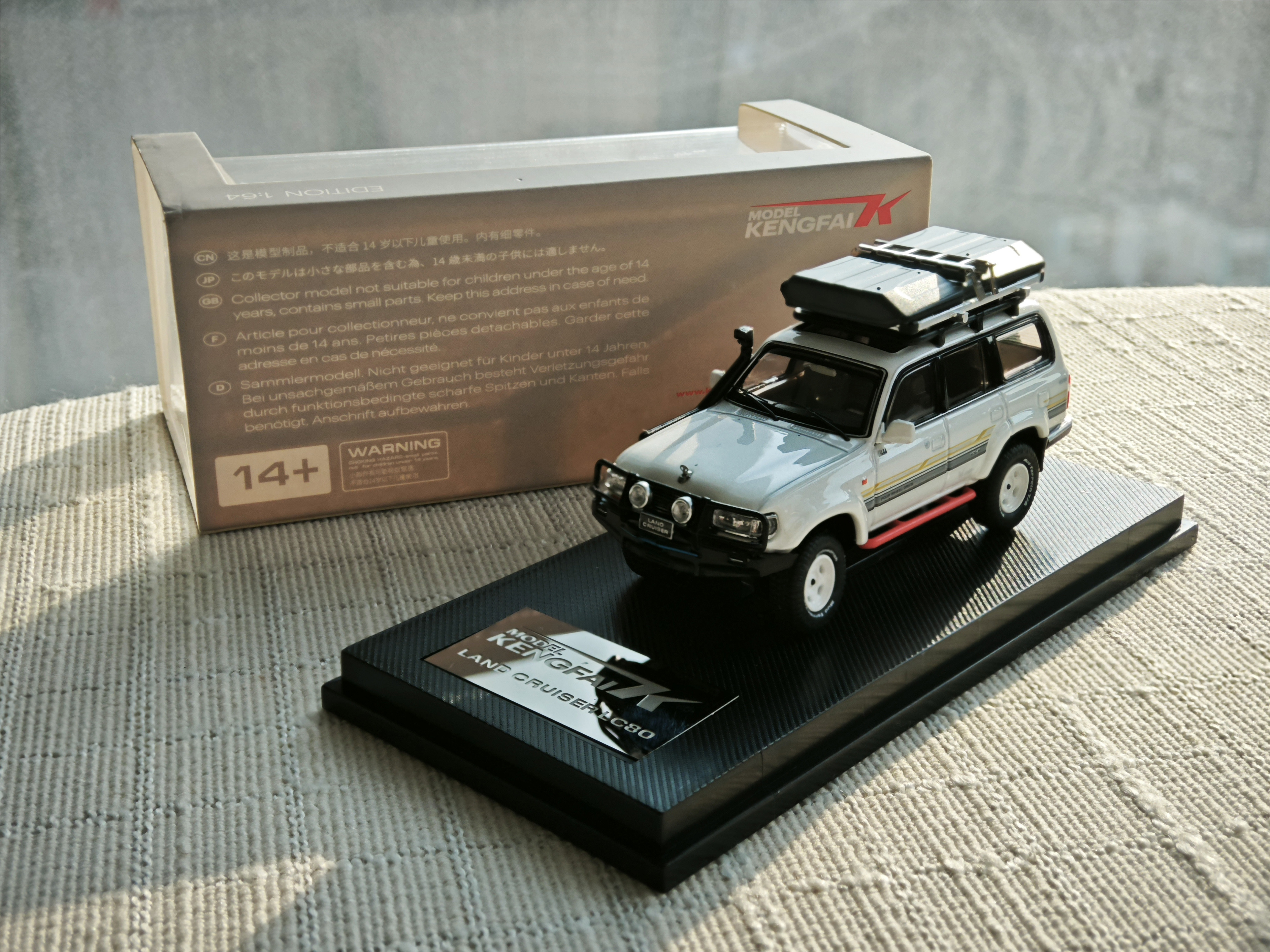 30天模型连送挑战 第55期今天【抽奖】送出的是：KILOworks 1:64 
