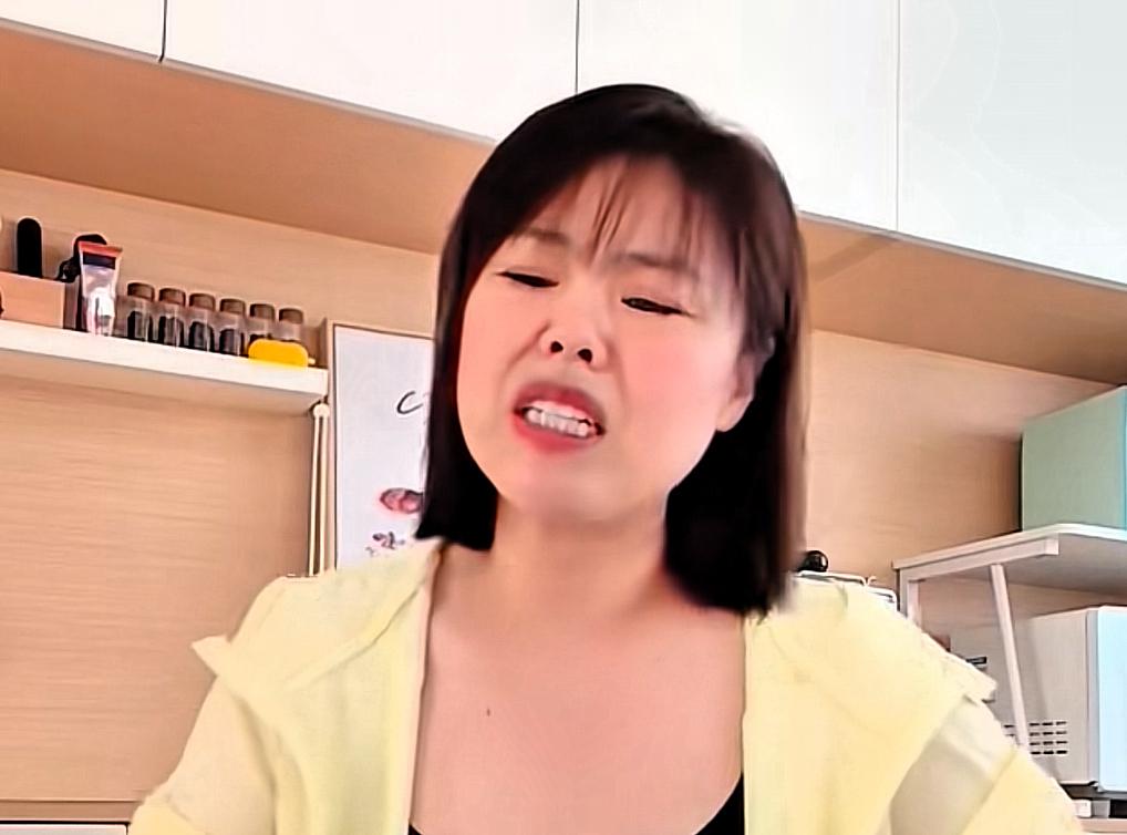 苦茶丹丹香，疯狂掉秤11.1斤，这样减肥健康吗？
伙伴们，今日体重112，比预想
