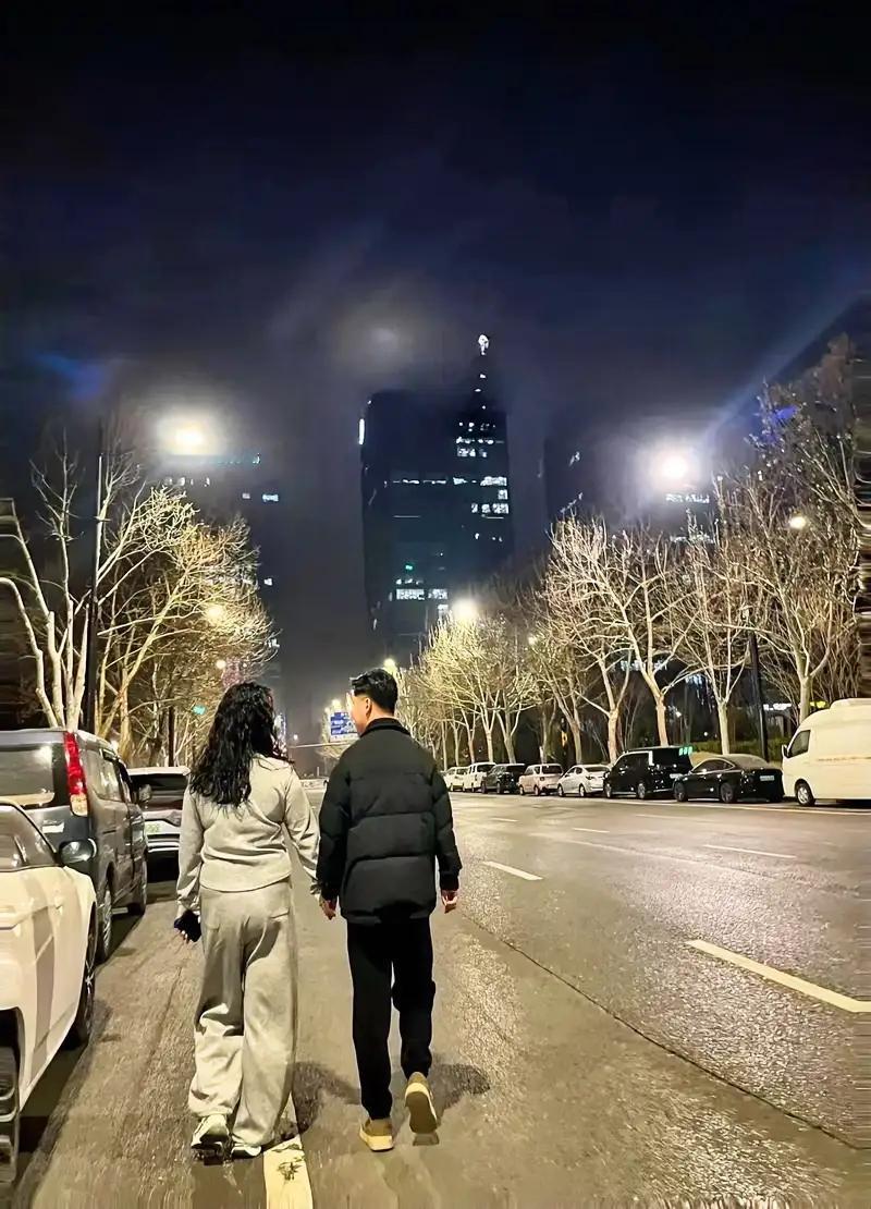 真正能走到最后的感情，都离不开深度聊天
 
你仔细去观察就能发现这样一个规律，有