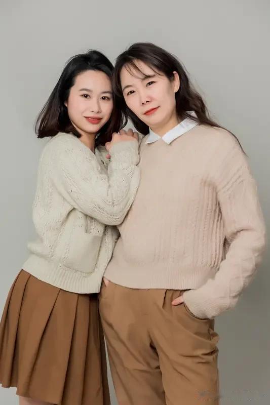 母亲再婚，继女最怕遭遇不公平对待。在重组家庭里，“公平”是个难题。就像有的母亲，