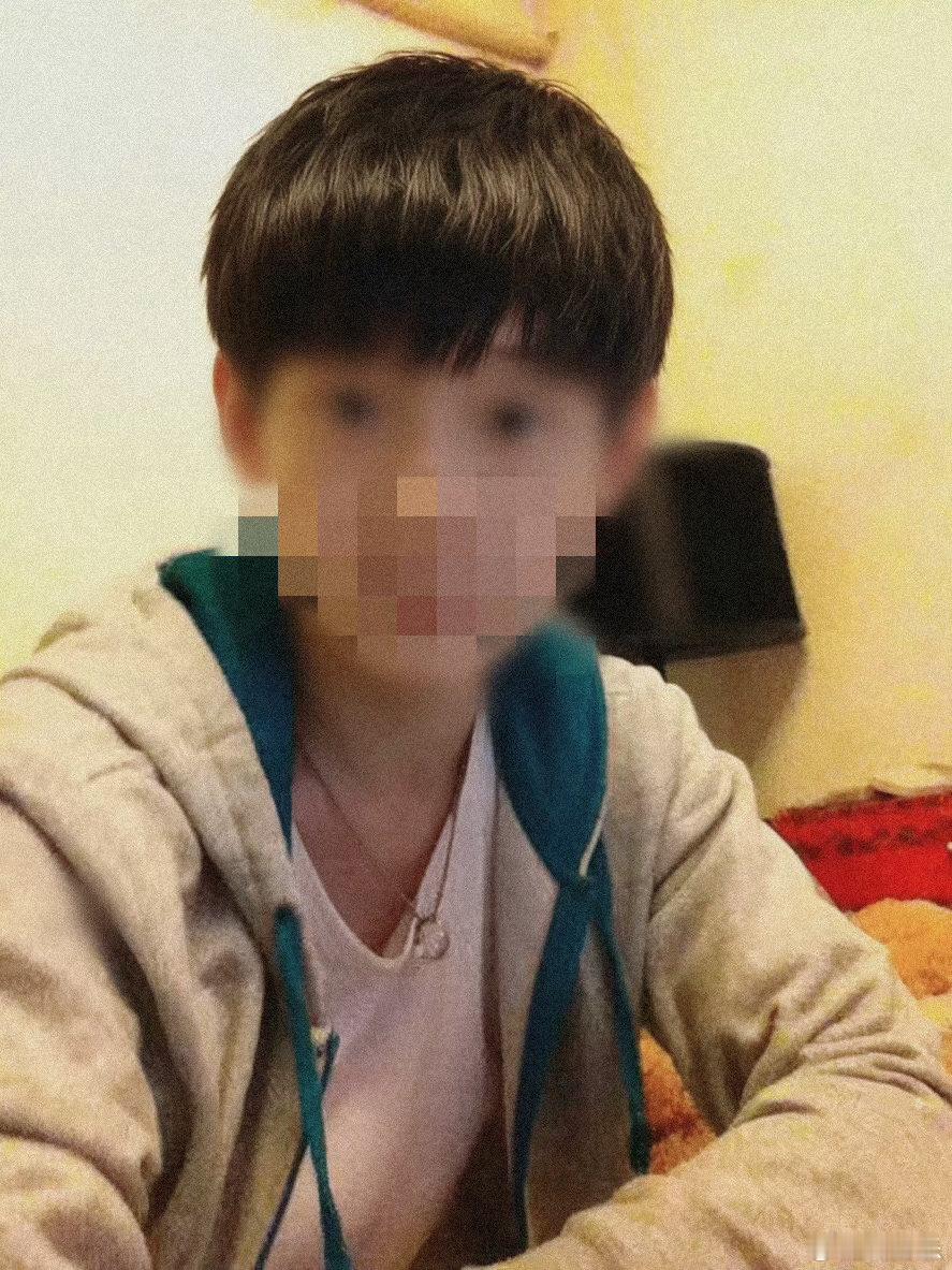 这是刚和老章搞一起的时候，现在回头看，我也觉得他怎么下得去手[卡皮巴拉] ​​​