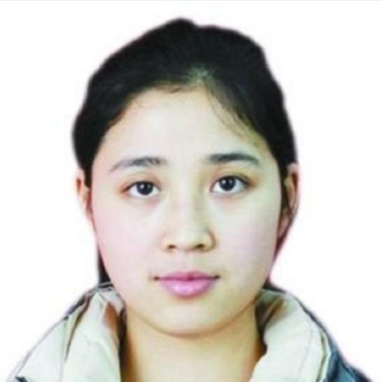 1990年,重庆36岁光棍捡到了一个女婴,不舍吃不舍喝将女孩养大,谁知,养女成年