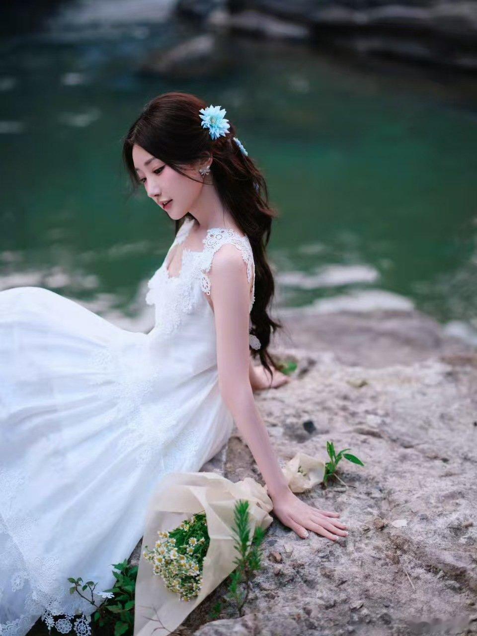 毛晓彤 麻辣女教师毛晓彤的麻辣女教师太圈粉，面对问题不逃避，用智慧解决教学难题，