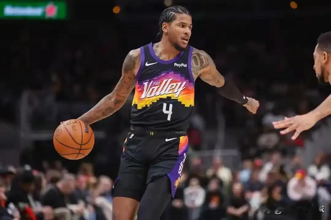 什么情况？今天NBA太阳队客场挑战开拓者队比赛开始前，太阳队官方宣布后卫杰伦-格