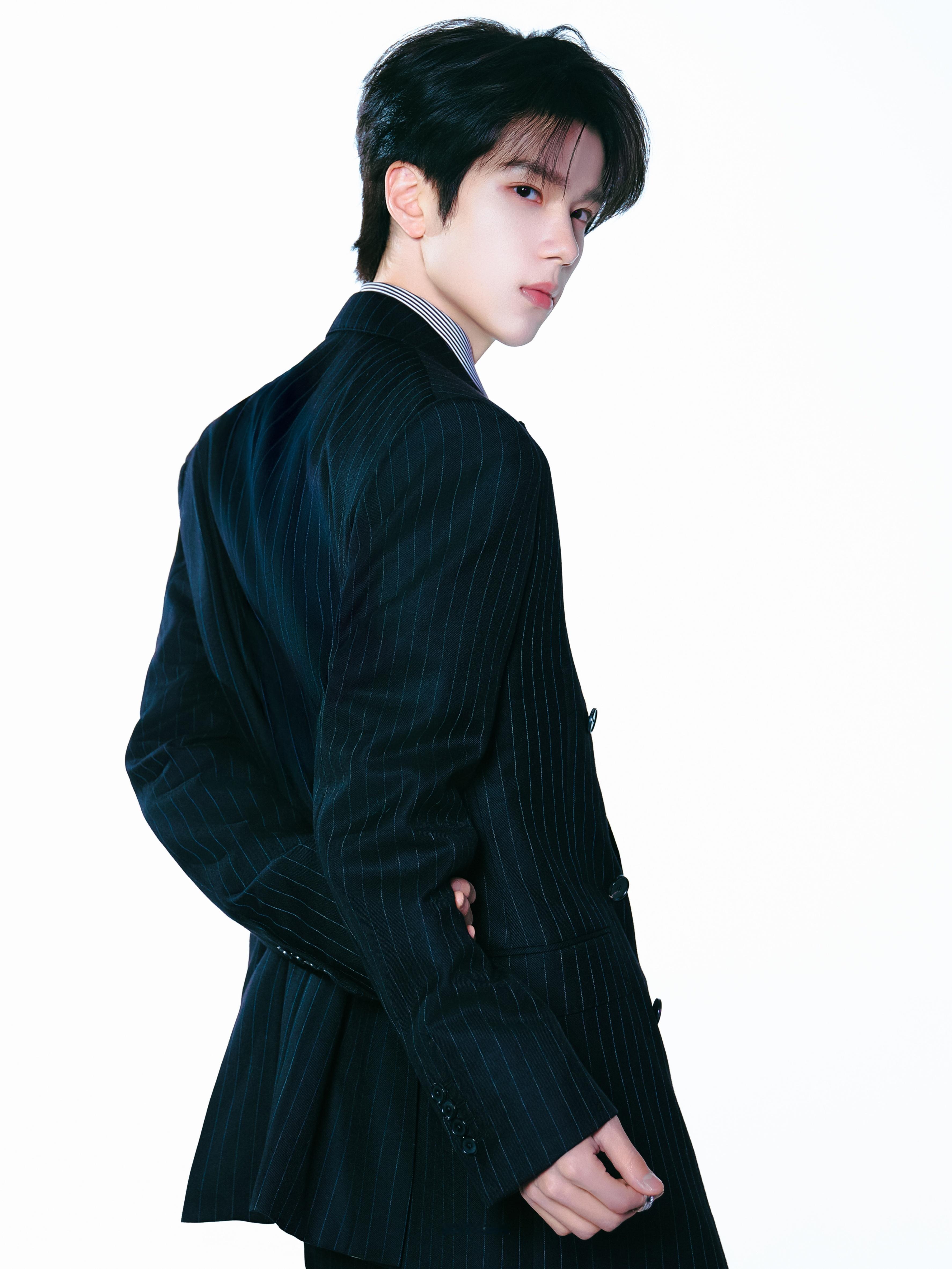 余承恩 yce余承恩天书黎明 yce余承恩顾天 从籍籍无名到万众瞩目，见证你的每