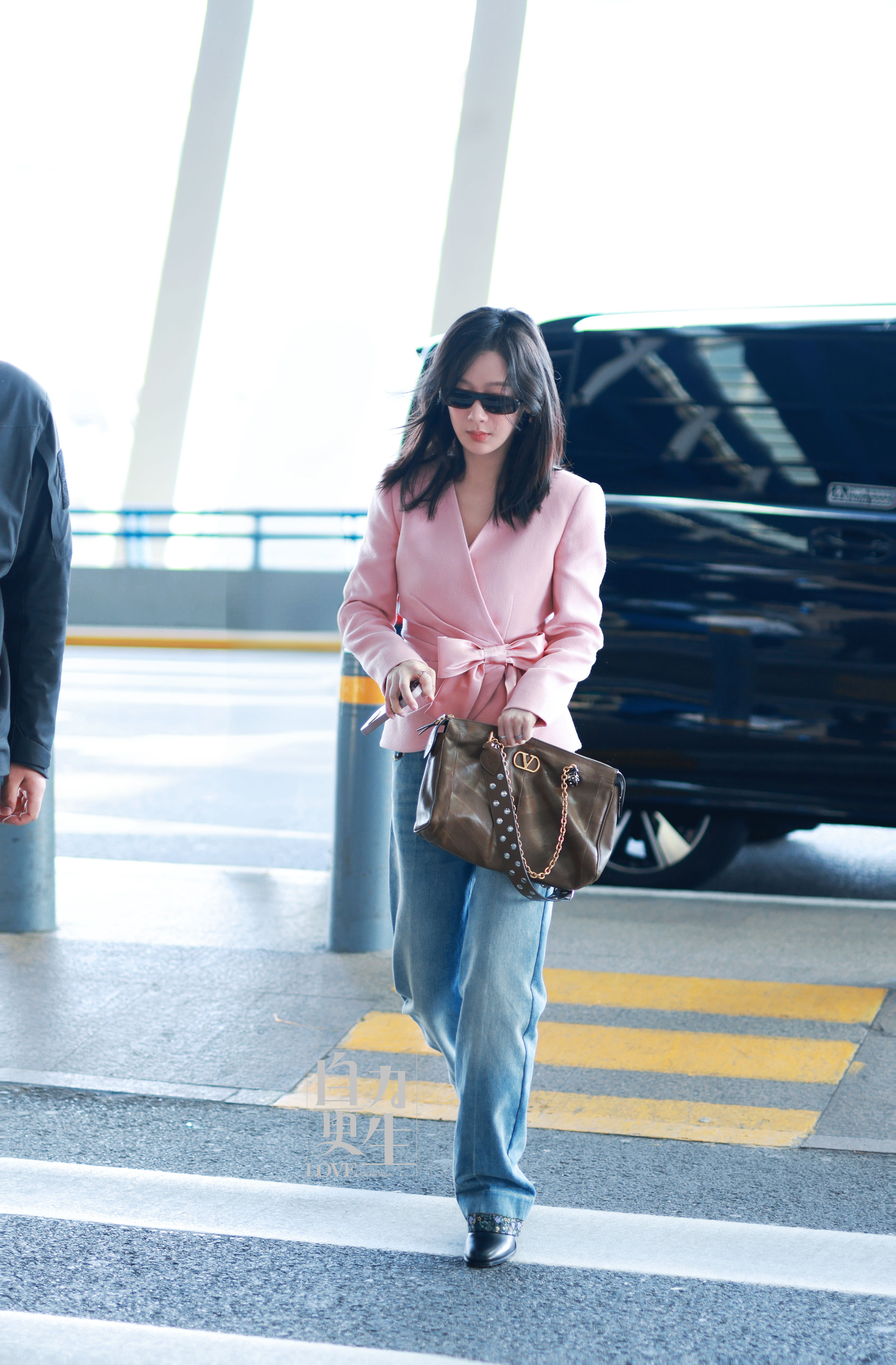 罗马假日启动～一路平安Valentino品牌代言人杨紫