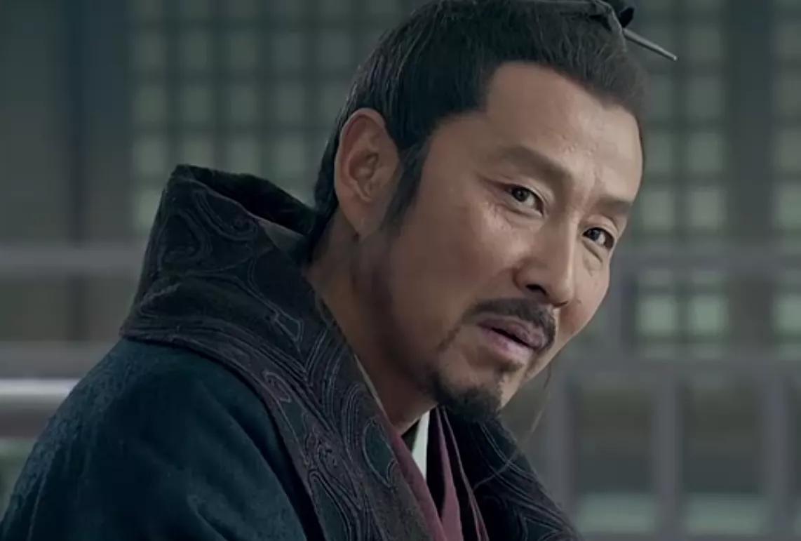 陈胜称王后，派人四处征战，周巿带人攻城略地到了齐地，他围困狄县（今山东高青县东南