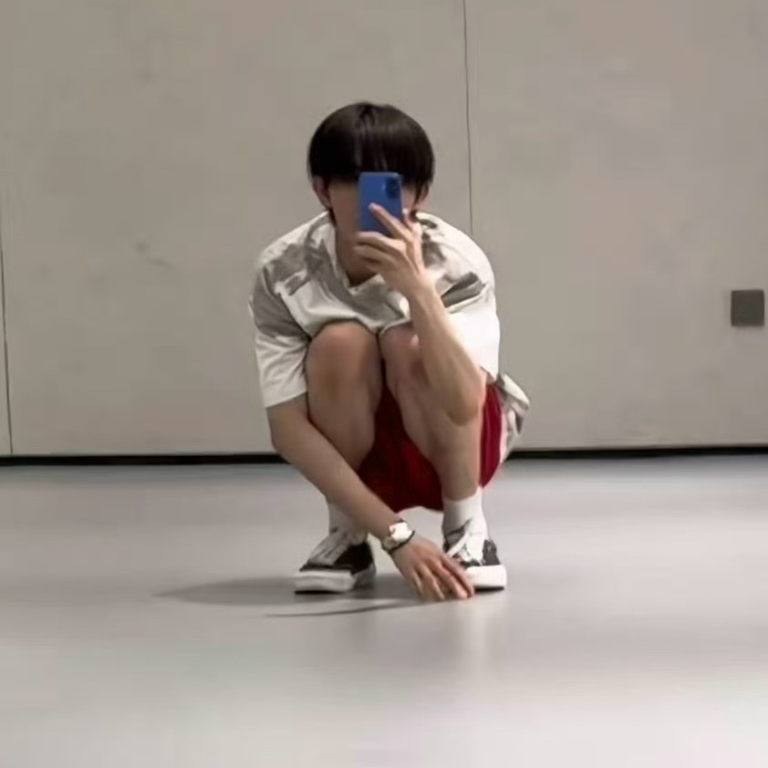 【5173】他是不是知道自己这样小小一只很萌呀！ 