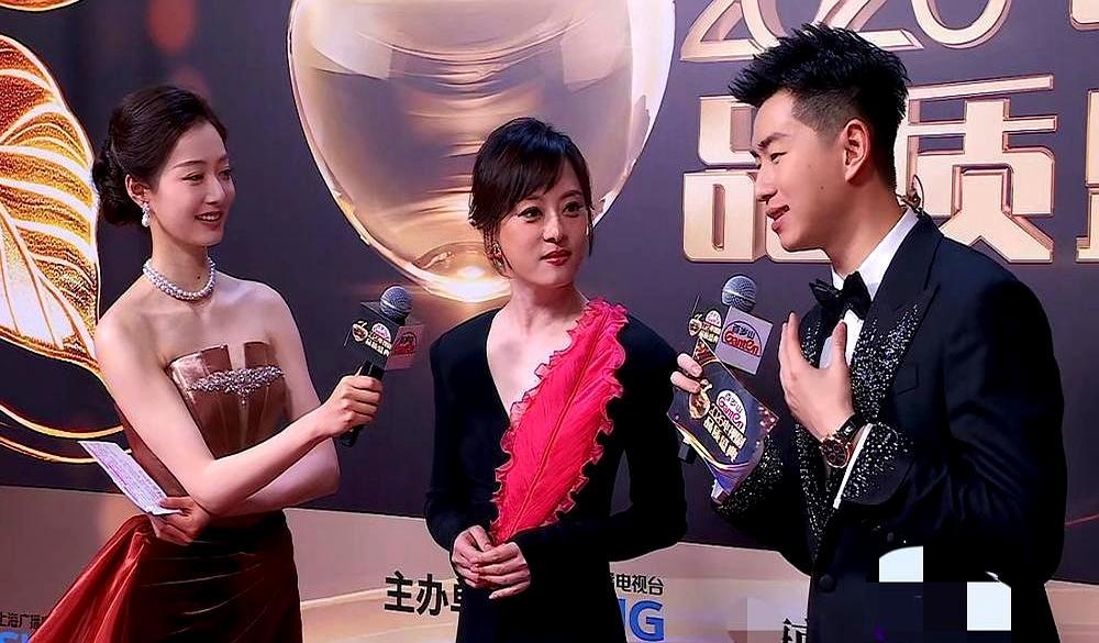 4次拿下SMG视后破纪录，结婚16年零狗血，孙俪的日子才是真·爽文顶配。
 
这