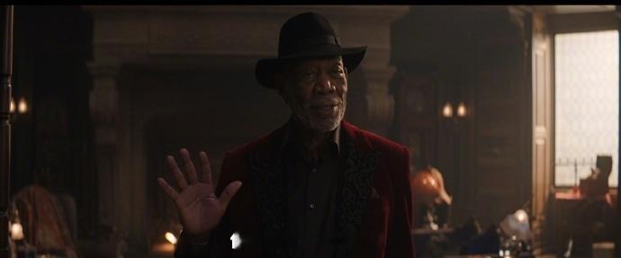 天眼那“窥屏”发言太不对劲啦！骑士女孩还是那么好看，看到彩蛋说有第四部，等了九年