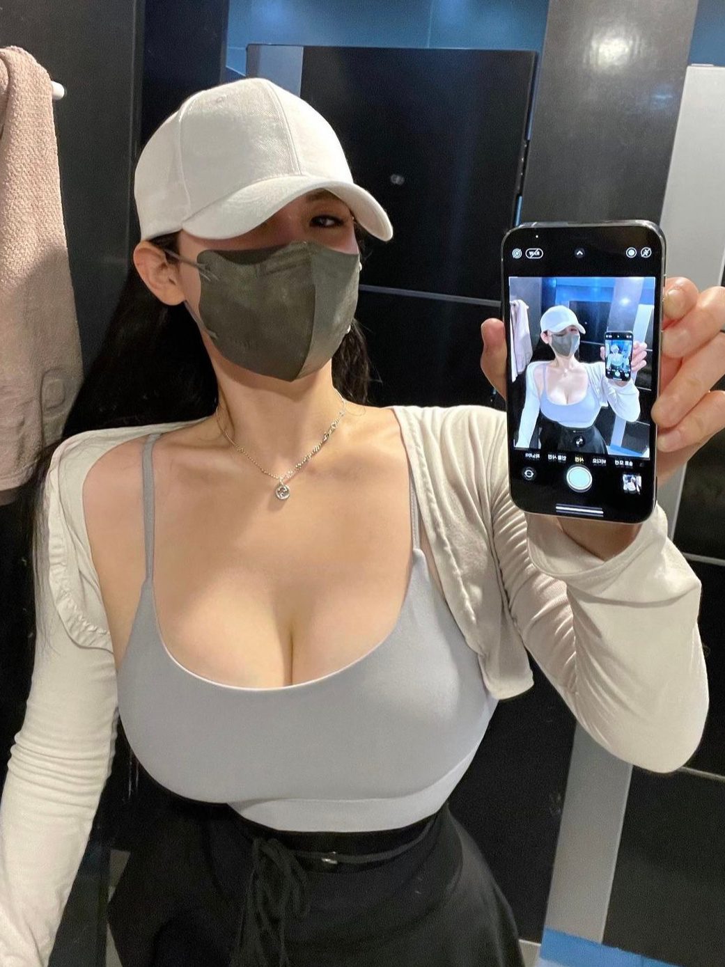 刚健身回到家 ​​​