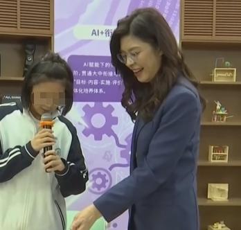 大势不可阻挡！四问郑丽文：一问：郑成功收复台湾时，征求台湾当地人的意见了吗？二问