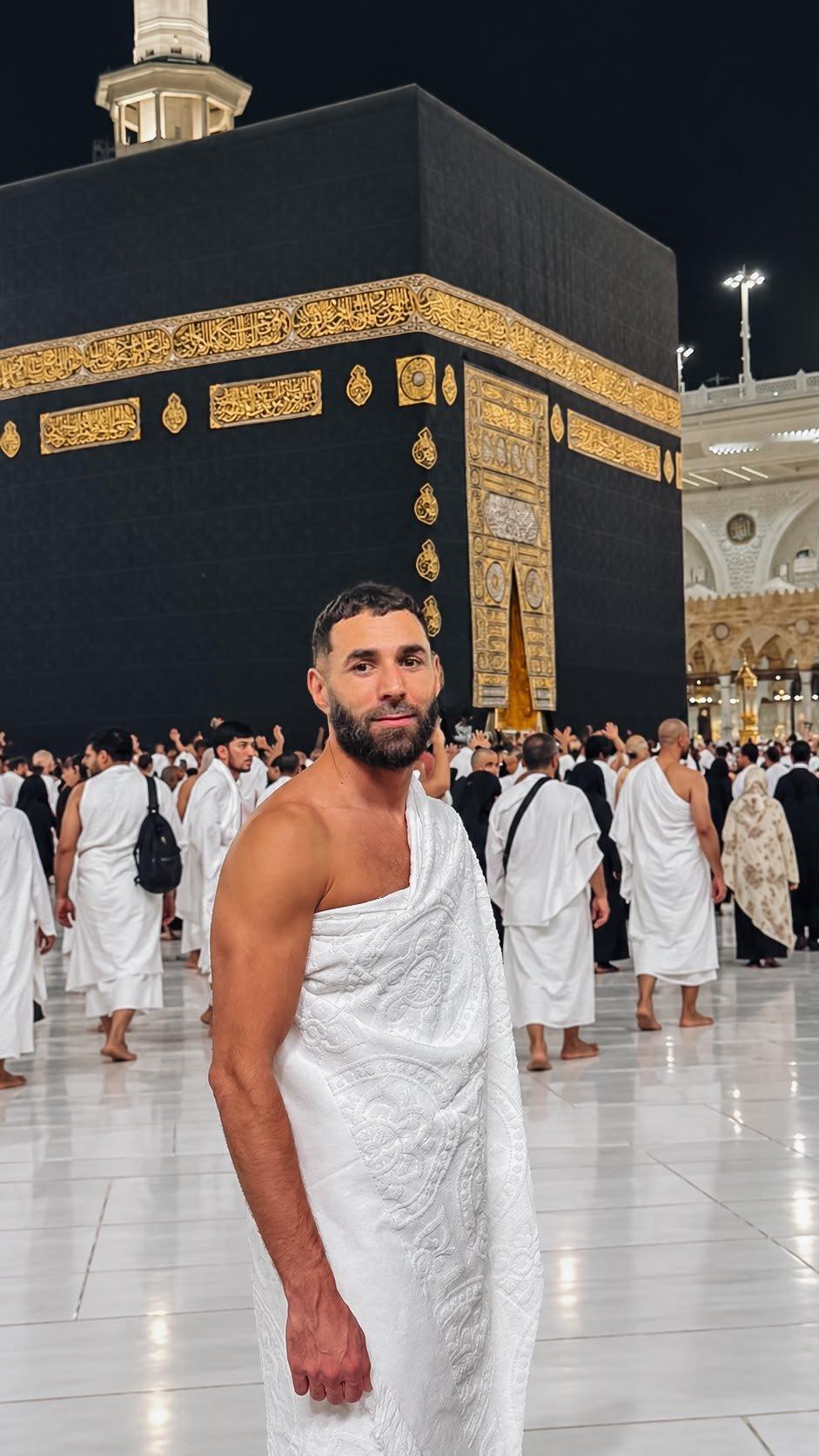 本泽马[超话]  Alhamdulilah for everything... 