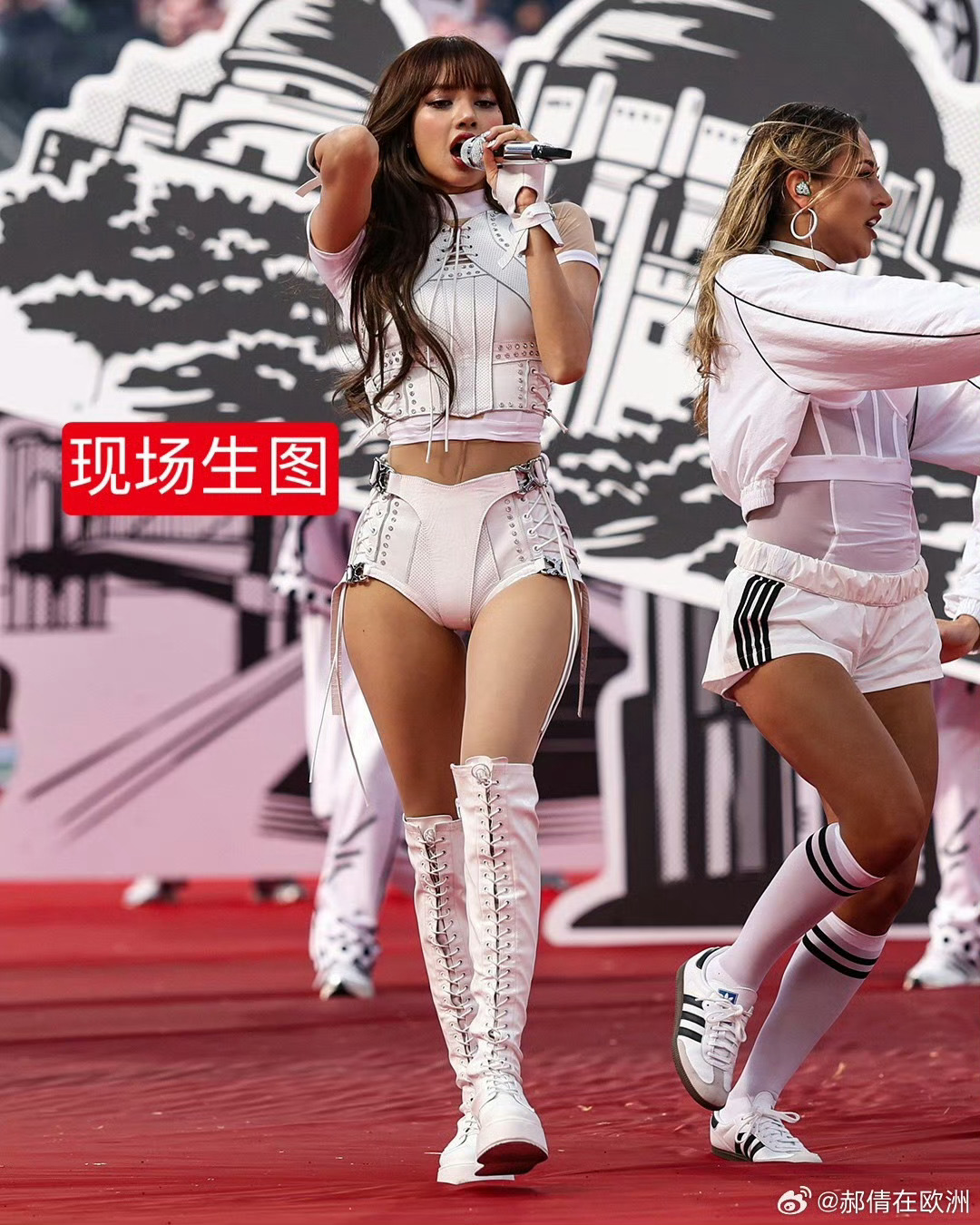 热搜上的lisa 大长腿和和现实中的“大长腿”巴西醒醒 这是世界杯 